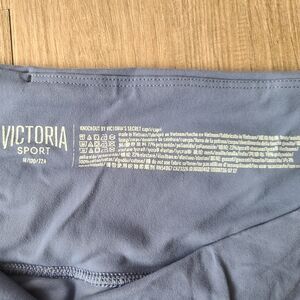 Victoria's Secret (M) Crop Sport Leggings - Periwinkle